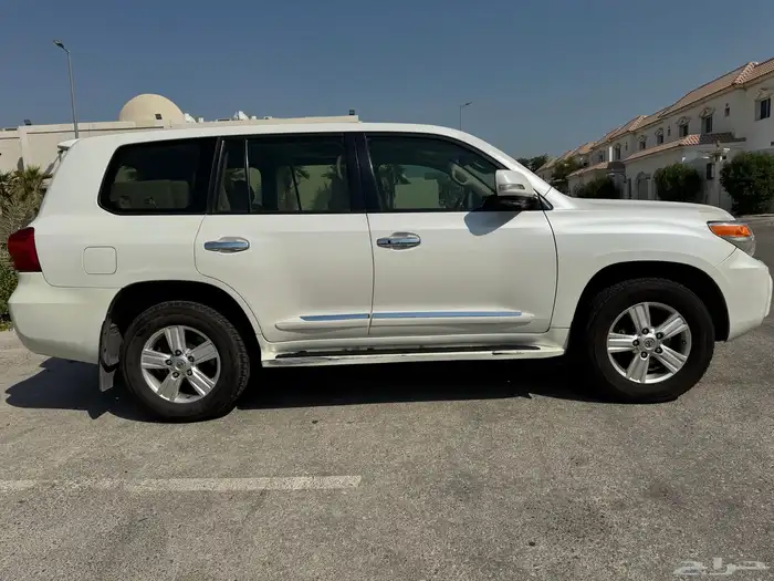 لاندكروزر 4