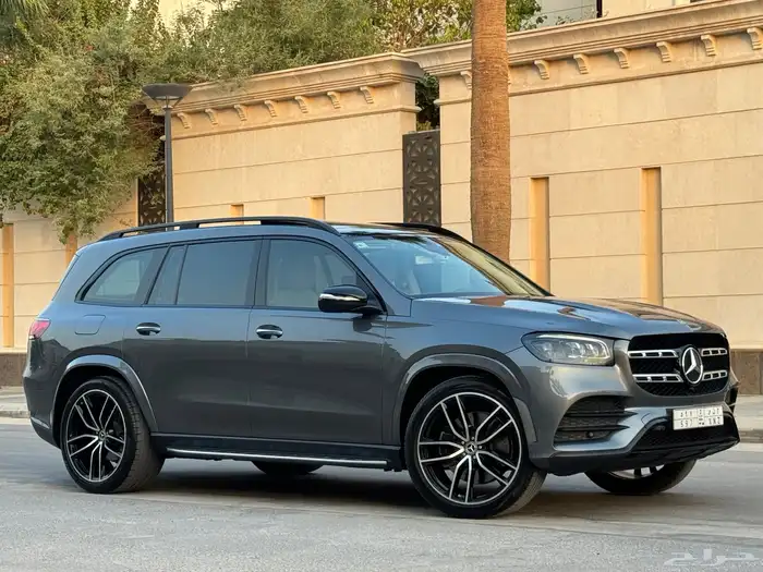 مرسيدس GLS 450 موديل 2020 كت AMG ممشى 68 الف تشيكات وكاله 66