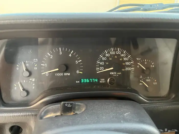 جيب شروكي موديل 2000 1