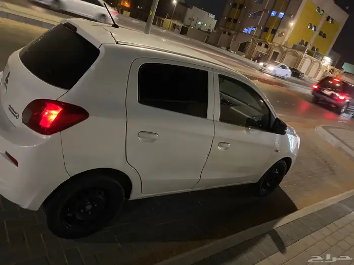 سيارة ميتسوبيشي سبيس ستار 5