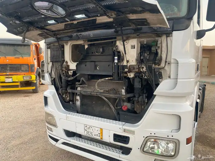 للبيع راس أكتروس 2006 ميقا سبيس نقل عام 10