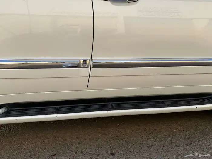 جيب لكزس 2014 LX570 فل كامل خليجي 9
