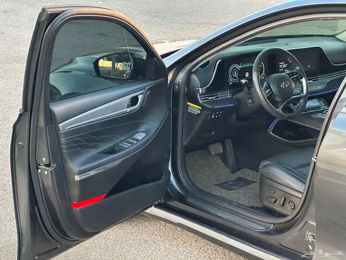 ازيرا 2020 بنزين فل كامل اعلي فئه 8