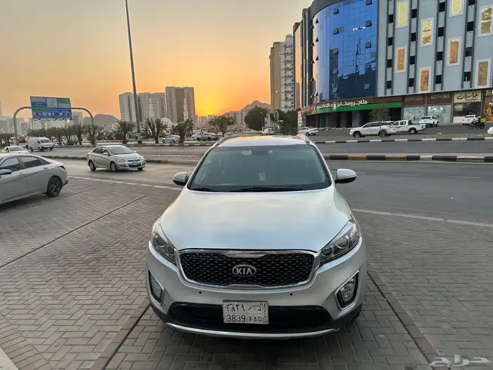كيا سورينتوا 6 سلندر بدون دبل 1