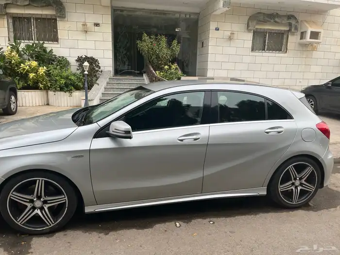 سيارة مرسيدس A200 نظيف جده لتواصل والاستفسار 5