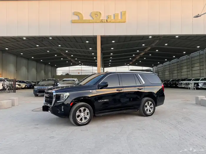 جي ام سي يوكن 2023 اسود دبل 0