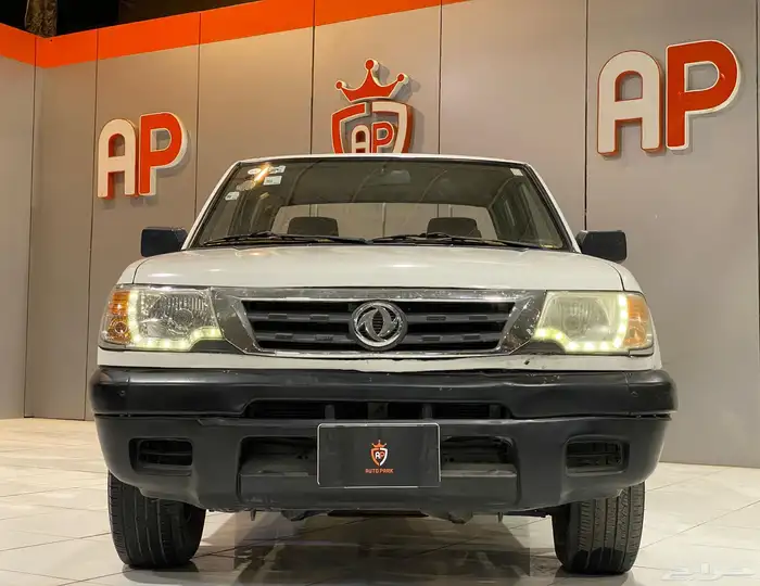 جنجو نيسان غمارتين 2015 بحالة نظيفة 4