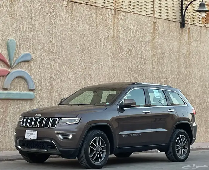 جيب جراند شيروكي ليميتيد 2021 1