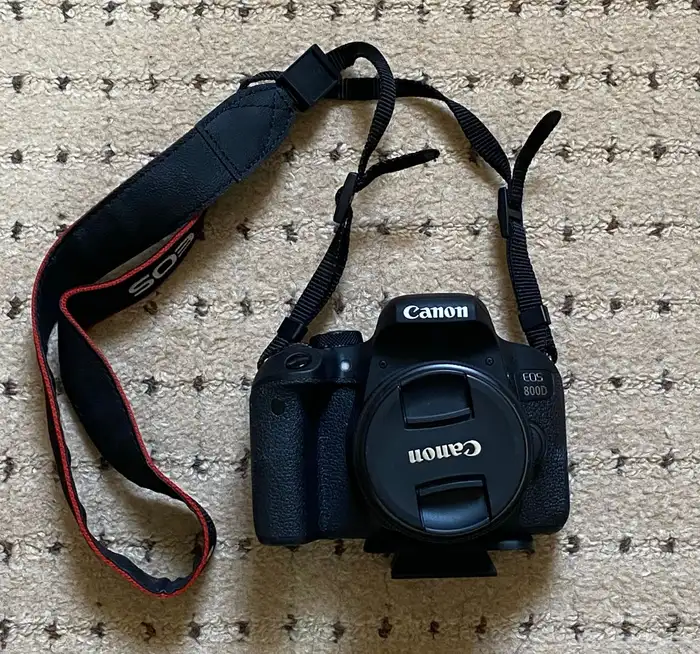 كاميرا Canon 800D 0