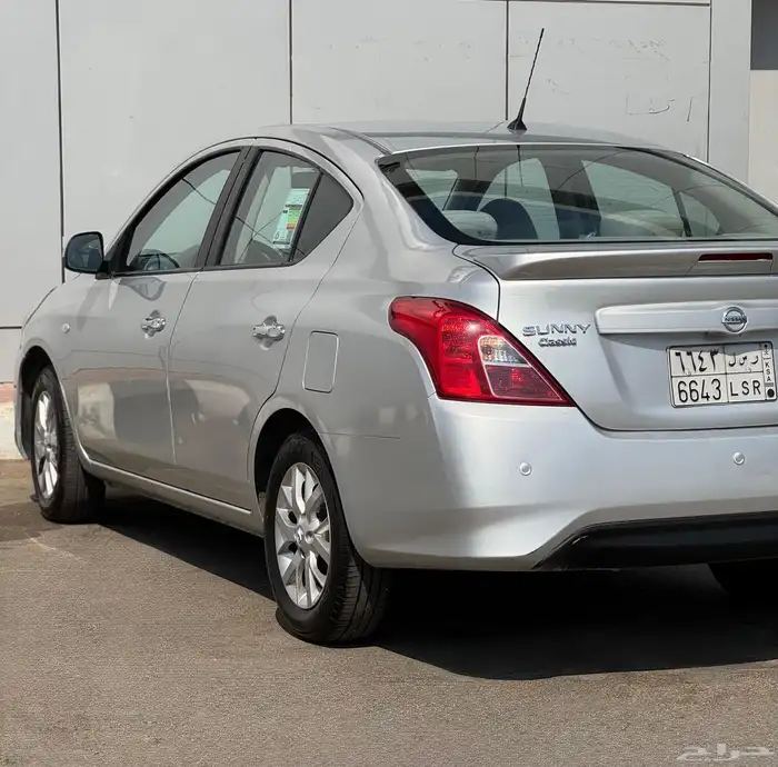 نيسان صني نص فل موديل 2023 السعر 34500 الف 16