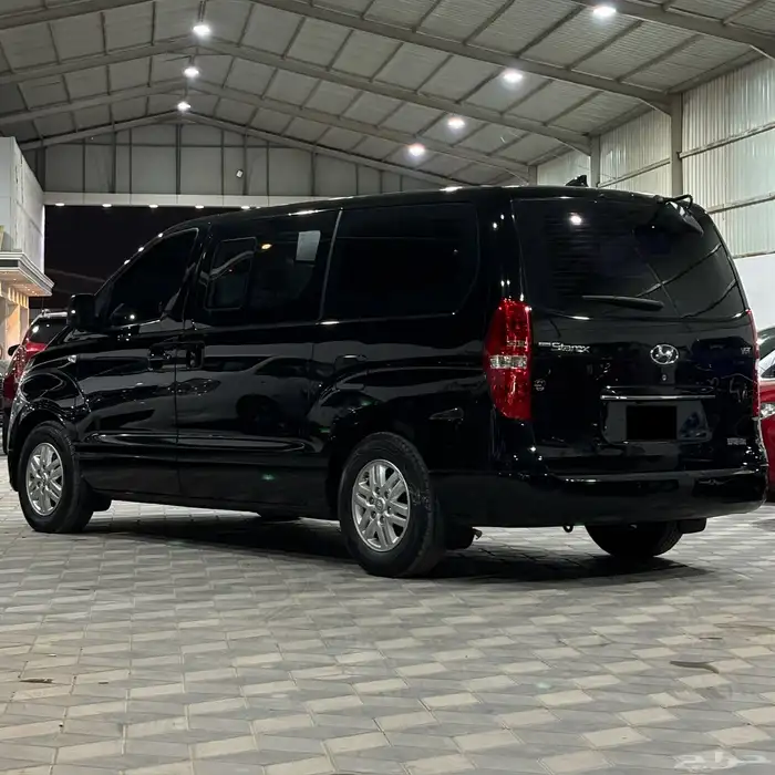 هونداي H-1 اتش ون 2021 ديزل ركاب 12راكب ماشي 88 الف ستاريكس 3