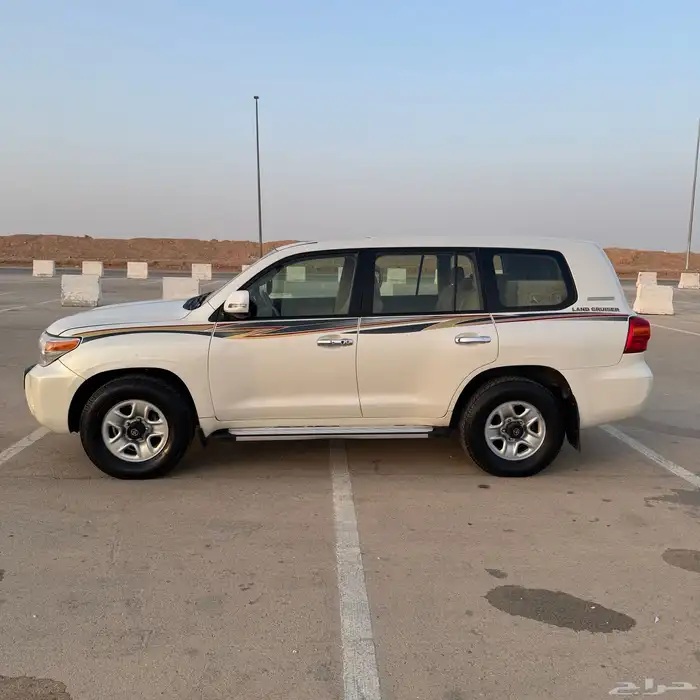 لاندكروزر GX 2015 7