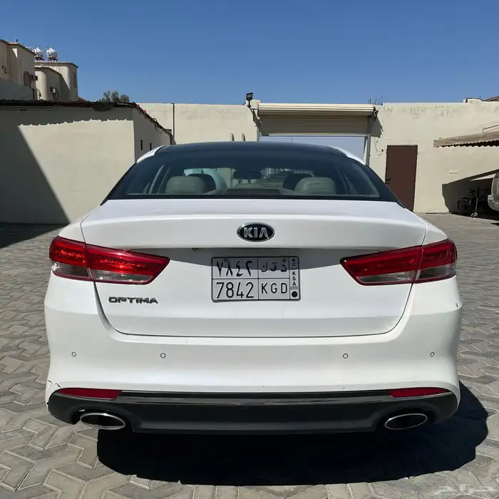 كيا اوبتيما 2016 نظيفة ممشى قليل 5