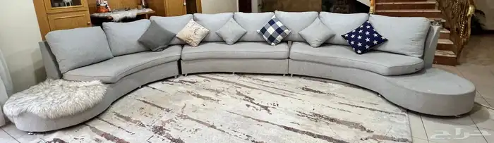 كنب متصل بحاله جيدة للبيع 2