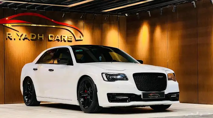 كرايزلر 2018 C300 V6 (بحاله ممتازه) 0