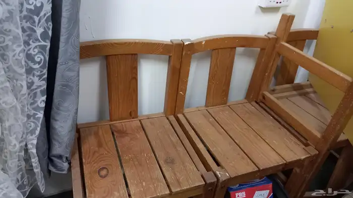 اربع كراسي خشبية 1