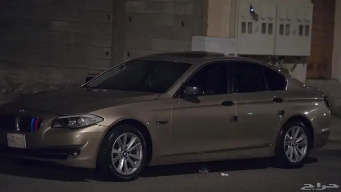 bmw520i موديل 2013 6