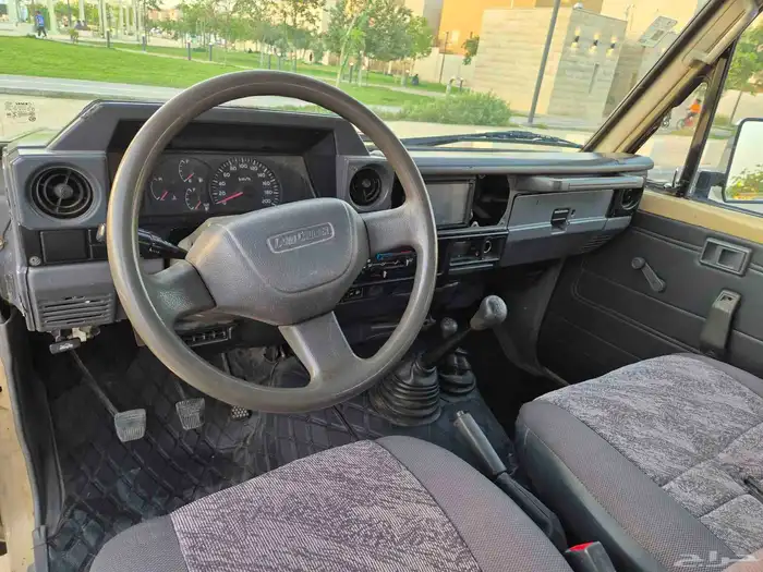 للبيع تويوتا شاص معدل الى غمارة ونص 2002 7