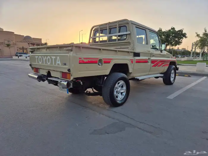 للبيع تويوتا شاص معدل الى غمارة ونص 2002 4