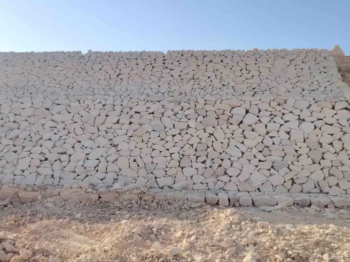 مقاول جميع انواع الحجر الطبيعي بأنواعها 9