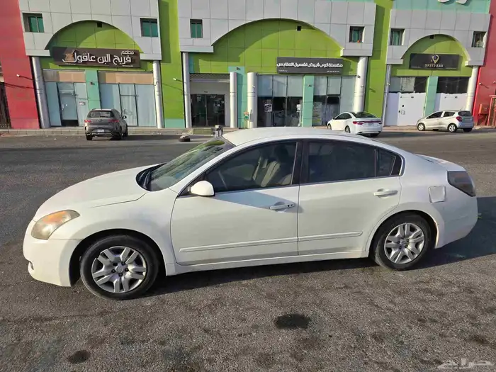 نيسان التيما فئة s 2009 1