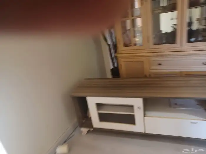 دولاب تلفزيون مستعمل نظيف 1