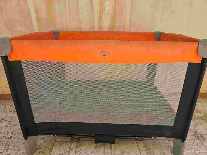 سرير اطفال كبير او حاجز لالعب الطفل 50 ريال 1