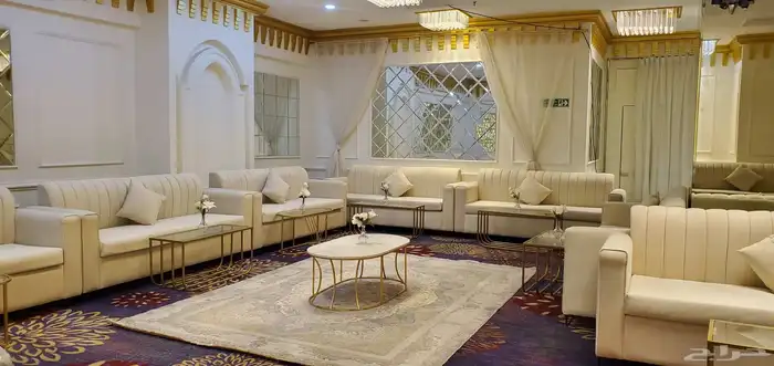 لتاجير الكنب وطاولات مكيفات صحراوية تنسيق ورود كوش حفلات كنب 0