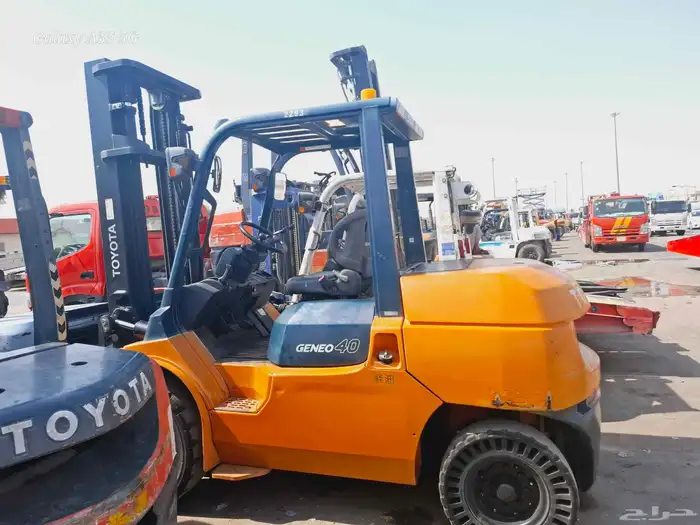 رافعة شوكية فوركلفت رافعات شوكية للأيجار اليومي والشهري 3