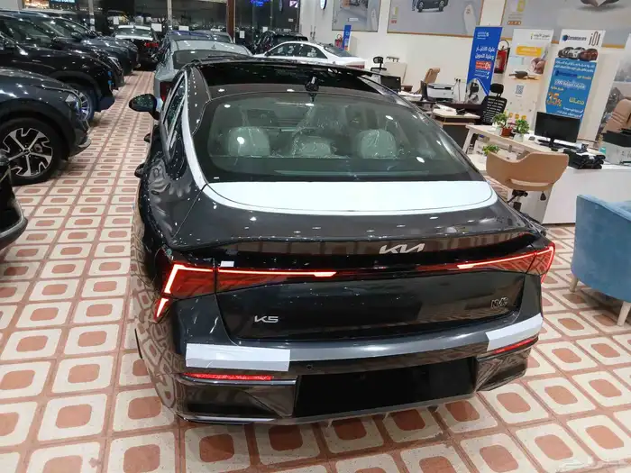 كيا K5 نص فل GLS الأهلية شنطة كهرب 2026 6