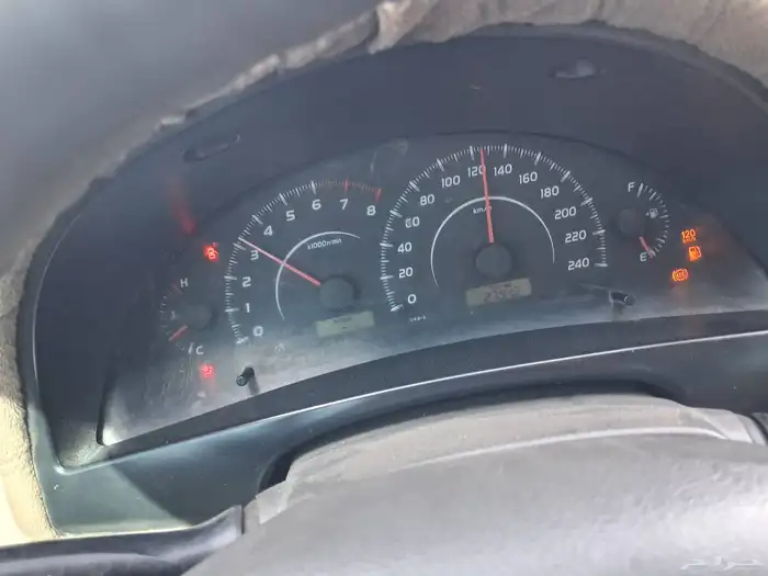 للبيع مكينة كامري 2010 على الشرط المدينه سعوديه ونضيفه 2