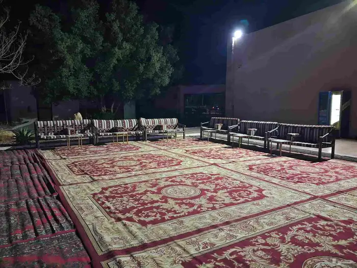 تأجير كنب وكراسي ومكيفات وفرش 3