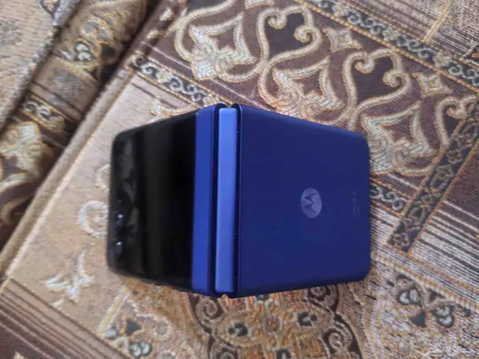 جوال motorola razr 60 6