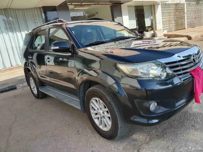 Toyota Fortuner 2012 8