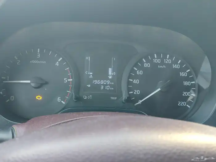 نيسان نفارا 2016 8