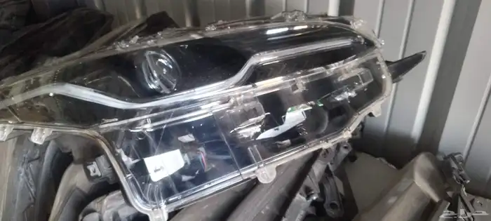 يوجد لدينا جميع انواع قطع غيار السيارات المستخدمه تشليح 6