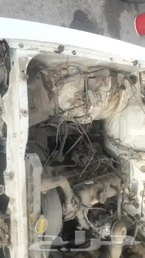 تويوتا هايلوكس موديل 82 5