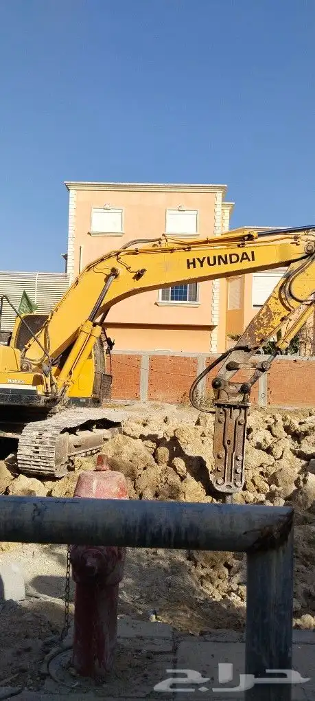حفار بوكلين للايجار اليومي والشهري ومقاولات حفر اراضي وهدد 2