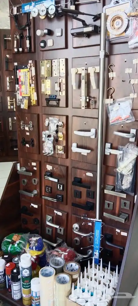 للتقبيل محل مواد بناء ونجارة 10