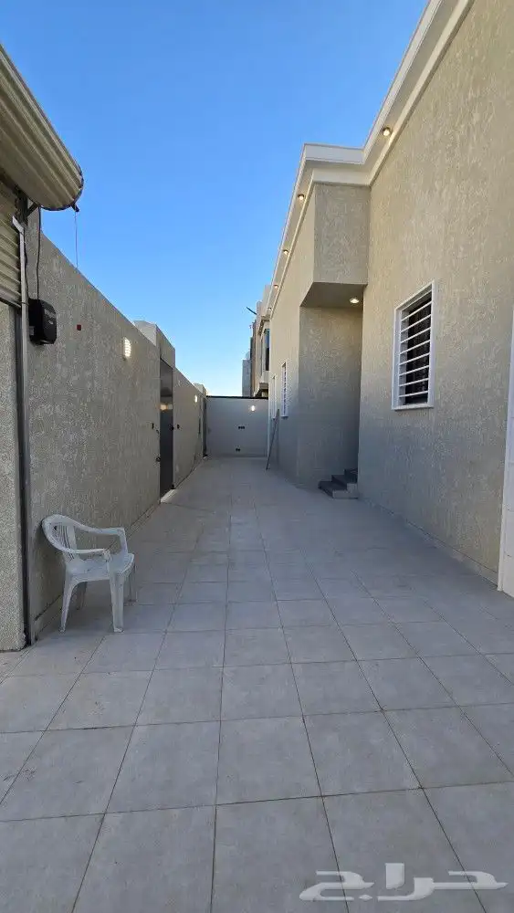 للبيع دور مستقل علي ارض كامله شمال الخميس من 850 ألف 5