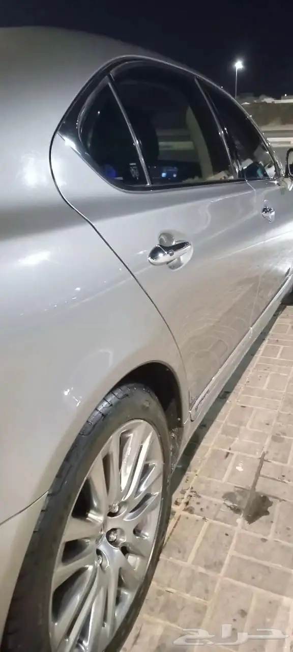 لكزز LS600 10
