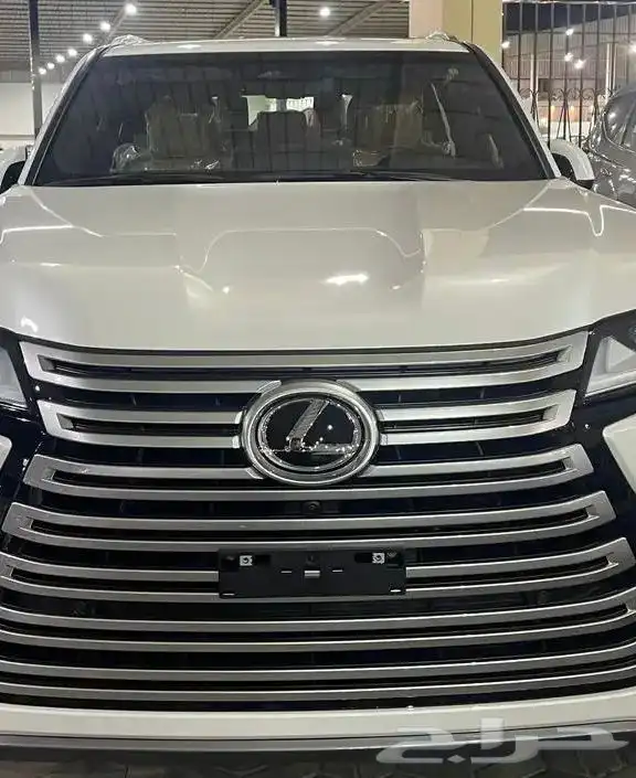 لكزسس موديل 2025 7