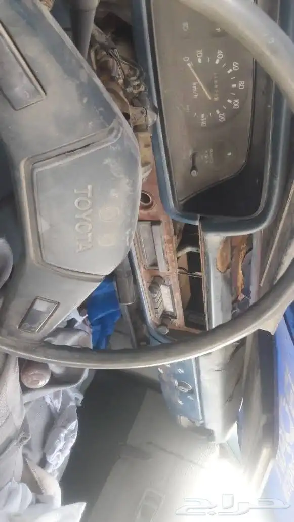 تويوتا هايلوكس موديل 82 8