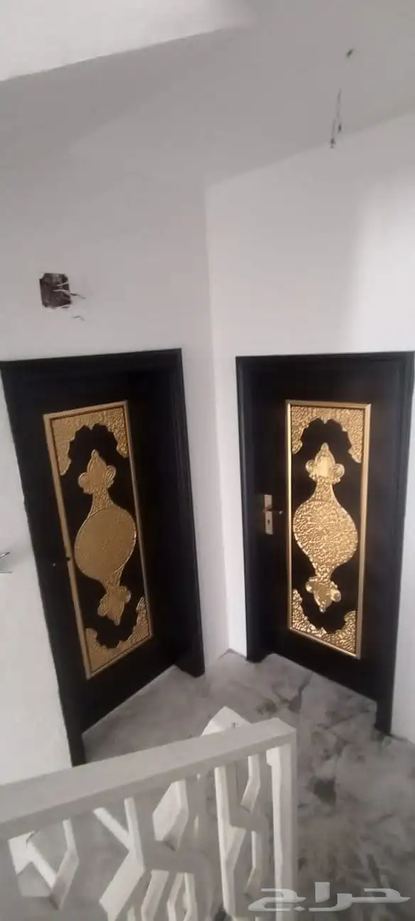 مظلات وصيانة ابواب وبديل خشب 6