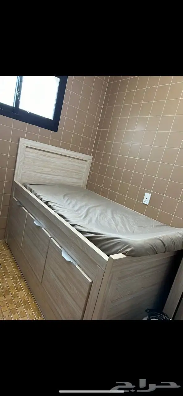 سرير مع دولالب للبيع 0