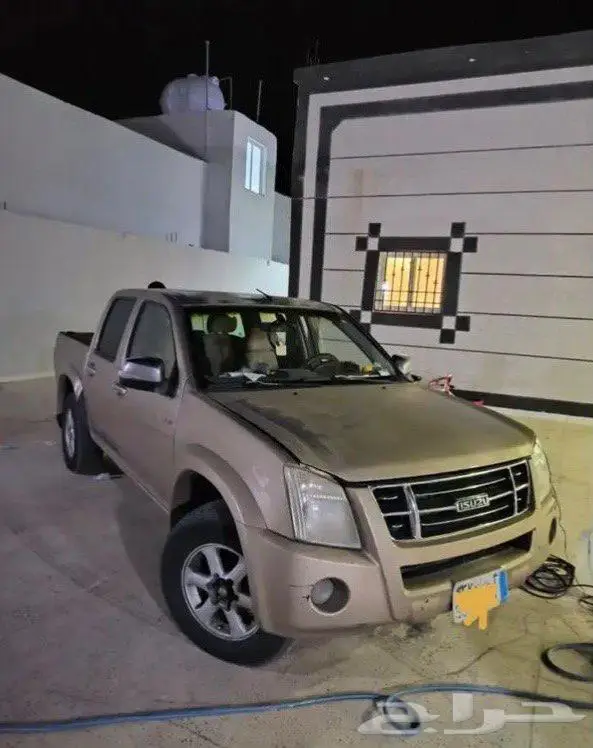 للبيع ديزل اسوزو ايسوزو غمارتين دبل 2010 2