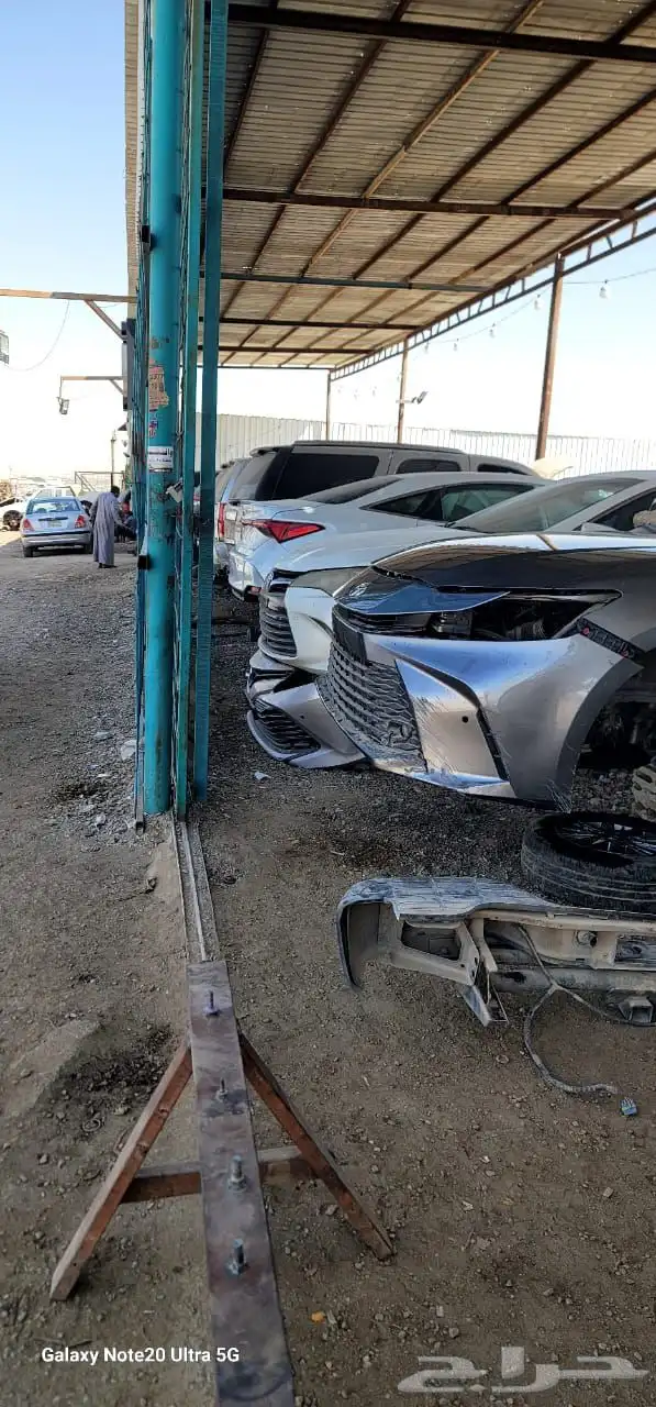 تشليح كامري و افالون و لكزس ES و يارس قطع غيار فقط تشليح 0