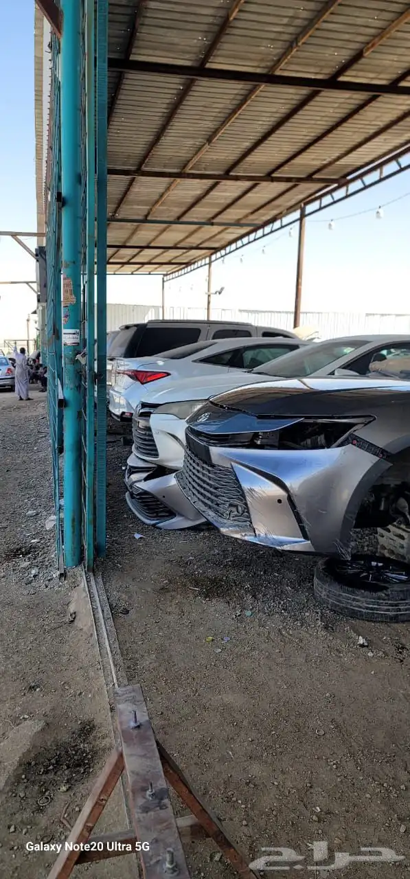 تشليح كامري و افالون و لكزس ES و يارس قطع غيار فقط تشليح 1