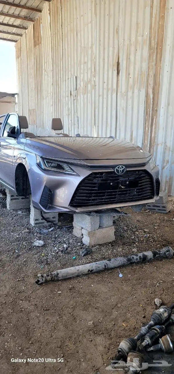 تشليح كامري و افالون و لكزس ES و يارس قطع غيار فقط تشليح 3