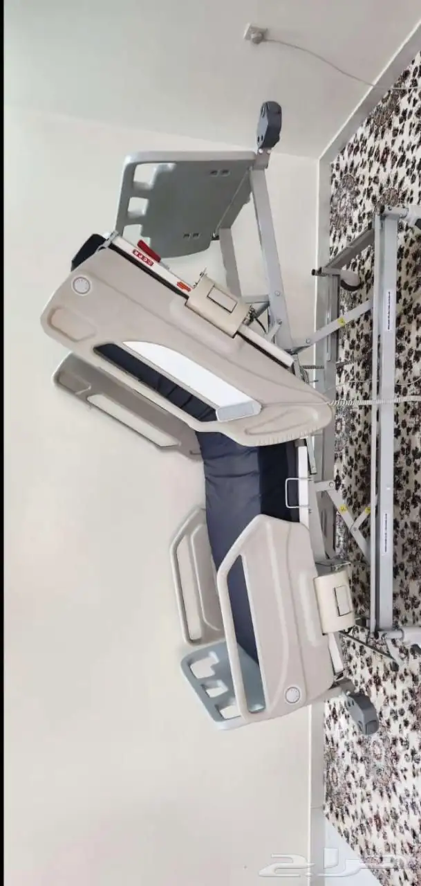 سرير طبي كهربائي 1